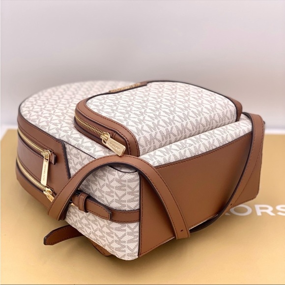MICHAEL KORS JAYCEE MEDIUM
BACKPACK and Wallet Set VANILLA New - Picture 7 of 14